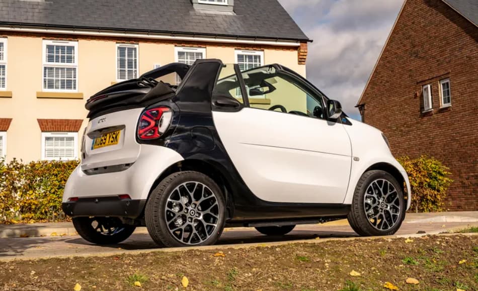 Smart Fortwo EQ Cabrio.PNG